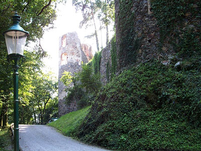 Ruine Karlsbach