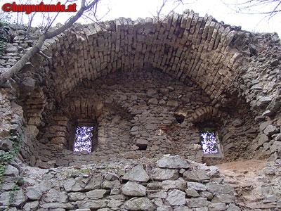 Ruine Scharfeneck bei Mannersdorf am Leithagebirge